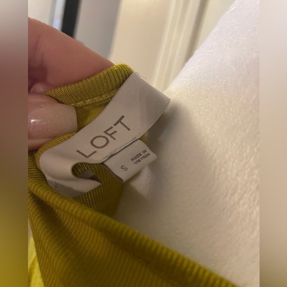 Loft Ruffle Dolman Sleeve Top size S - Picture 2 of 3